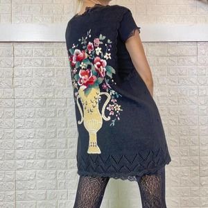 Vintage 1980’s black knit bouquet vest